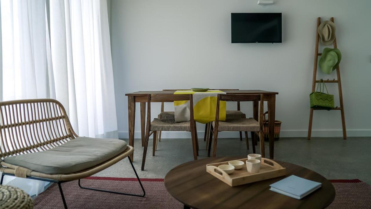 Casagrande Hotel & Beach Club Хосе-Ігнасіо Екстер'єр фото A living room in a typical apartment