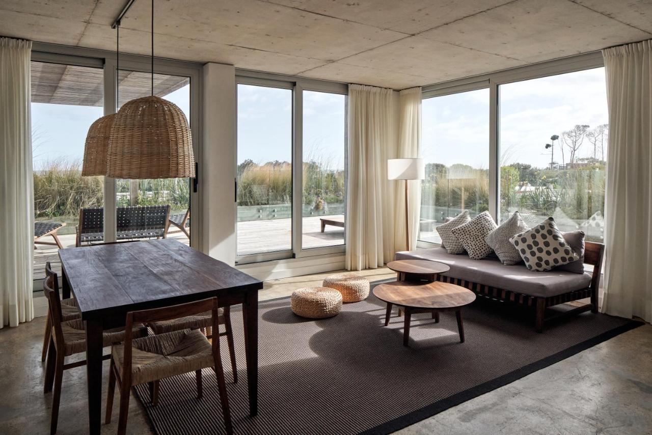 Casagrande Hotel & Beach Club Хосе-Ігнасіо Екстер'єр фото The Living Room at The Standard East Village