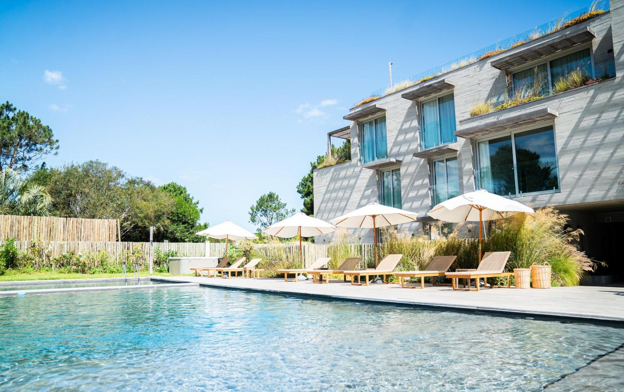 Casagrande Hotel & Beach Club Хосе-Ігнасіо Екстер'єр фото The swimming pool at the hotel